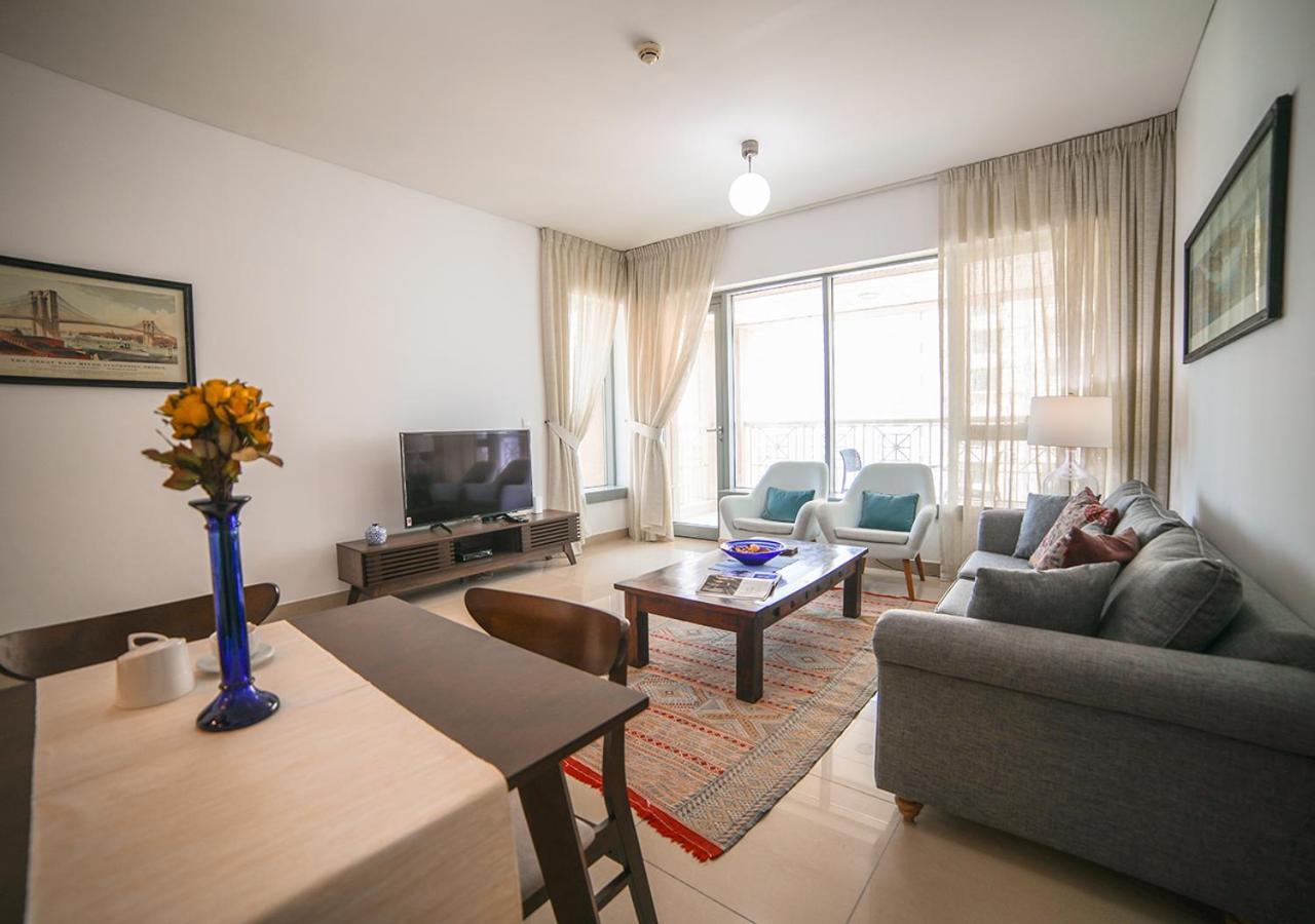 Nasma Luxury Stays - Fancy Apartment With Balcony Near Burj Khalifa Дубай Екстер'єр фото
