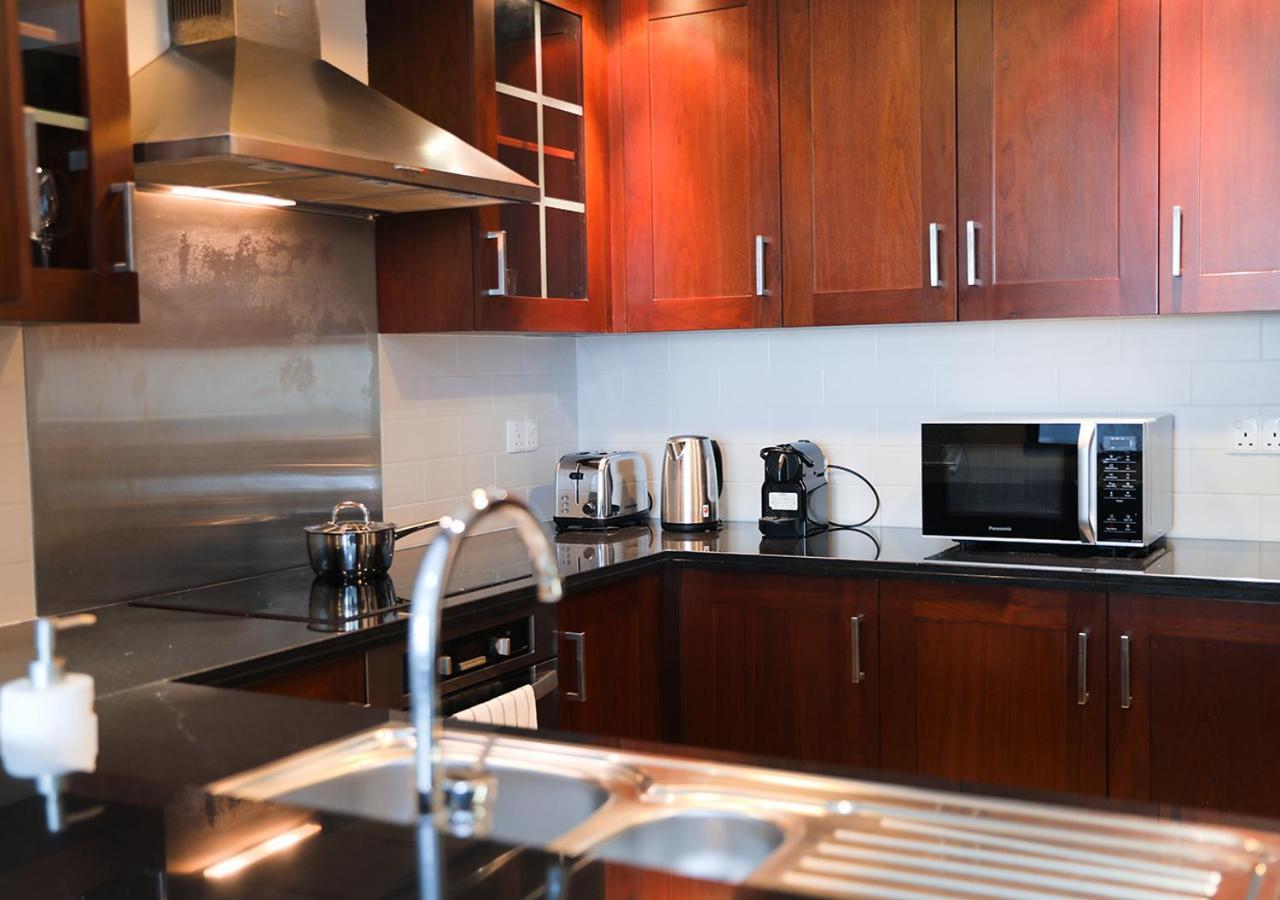 Nasma Luxury Stays - Fancy Apartment With Balcony Near Burj Khalifa Дубай Екстер'єр фото